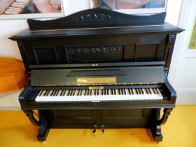 neupert piano 4